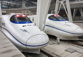 高鐵、動(dòng)車(chē)、機(jī)車(chē)